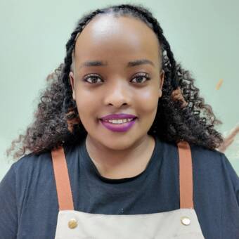 Maureen, Nail Technician at Jazz Loc Studio